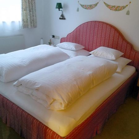 Hubertusklause Aparthotel Lech Buitenkant foto